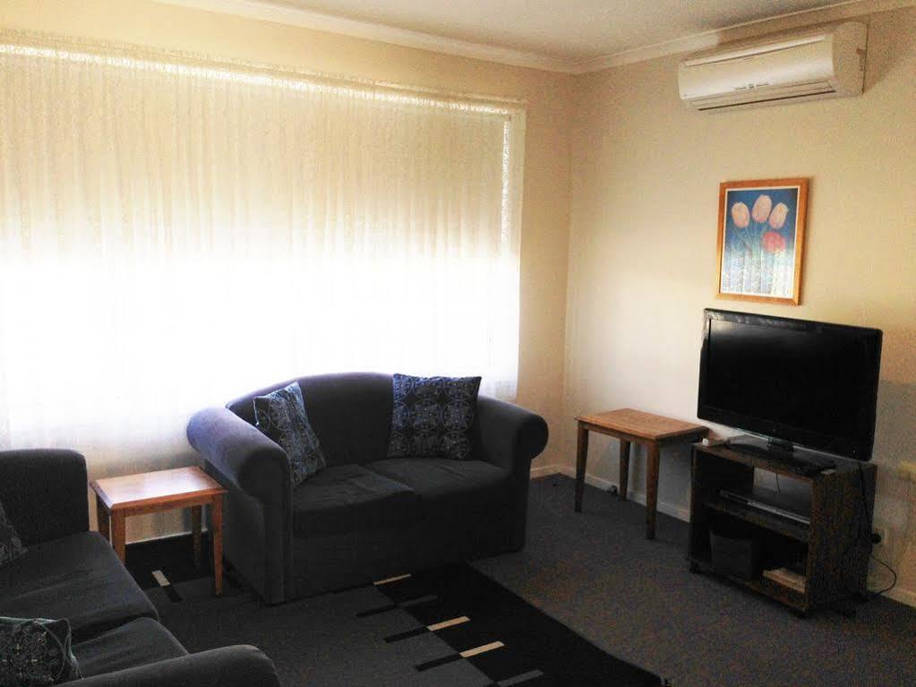 Lakes Jakaranda Holiday Units Lakes Entrance Buitenkant foto