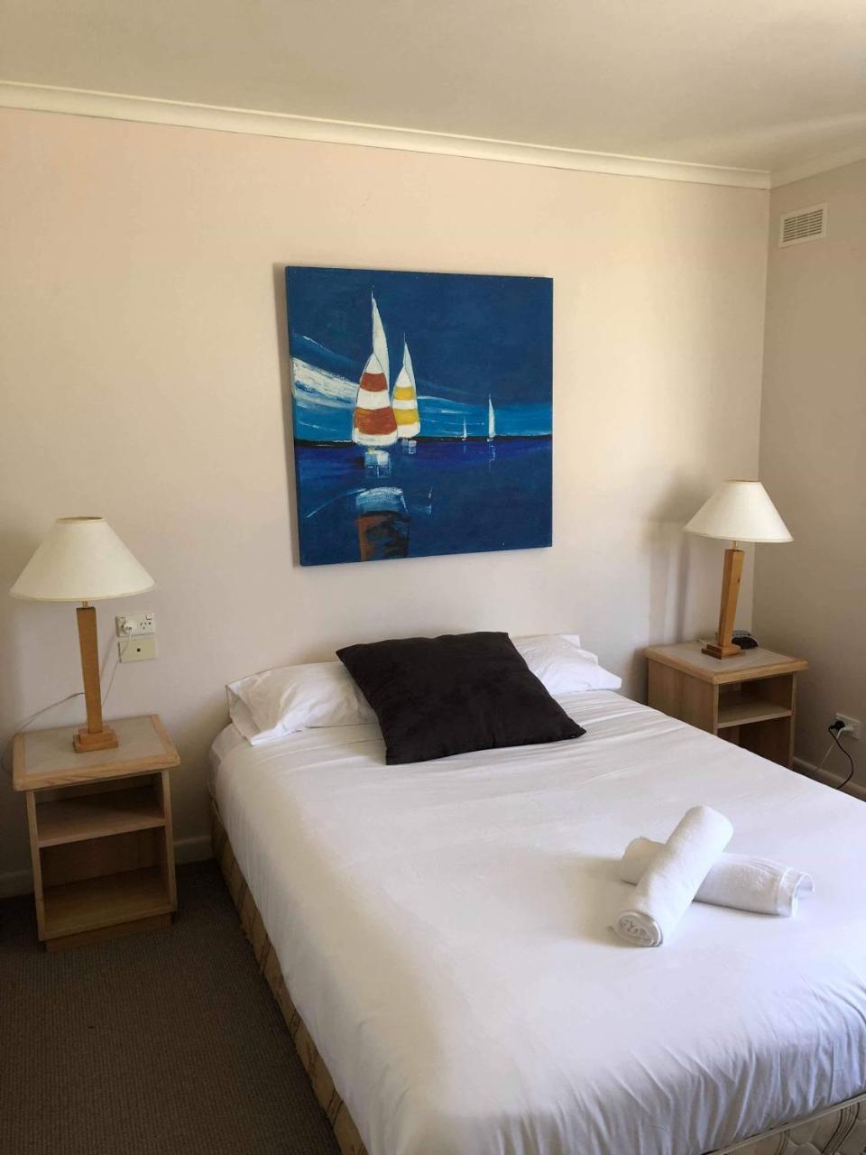 Lakes Jakaranda Holiday Units Lakes Entrance Buitenkant foto