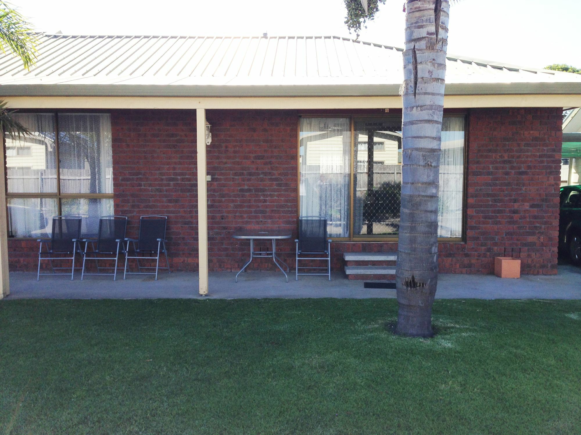 Lakes Jakaranda Holiday Units Lakes Entrance Buitenkant foto